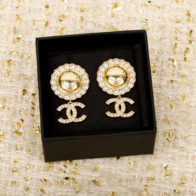 [CHANEL Круглые серьги-гвоздики с двой