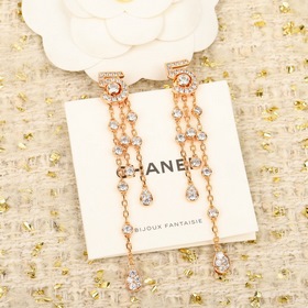 [Новые серьги Chanel N° 5] В рамках к