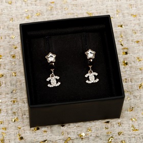 [CHANEL Сережки-гвоздики с двойным «С
