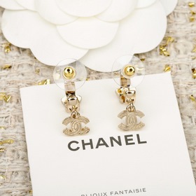 [CHANEL Сережки-гвоздики с двойным «С