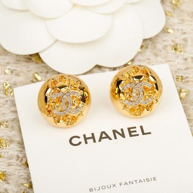 [CHANEL Серьги-гвоздики в форме полус