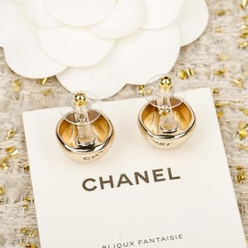 [Сережки-гвоздики Chanel CHANEL с мета