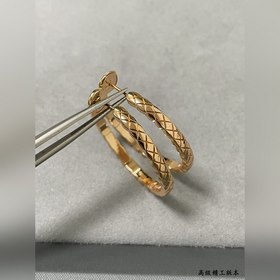 CH011 — подлинная модель. Серьги Chane