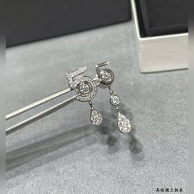 CH005 Серьги-гвоздики Chanel с цифрой 
