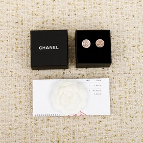 [CHANEL Розовые серьги-гвоздики с заст