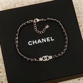 [CHANEL Чокер со звездкой на кожаном