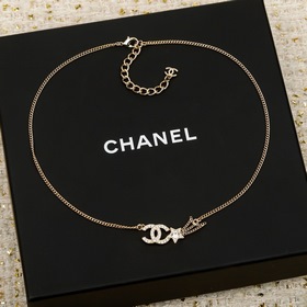 [Ожерелье CHANEL «Метеор» с двойным C]