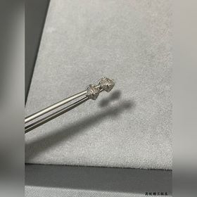 A0024 Серьги-гвоздики Hermès с одной з