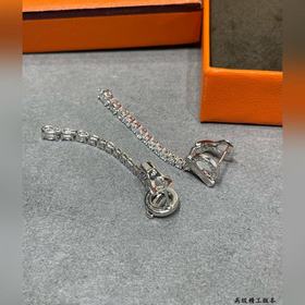 9 2 5 A0020 Сережки-гвоздики Hermes OT
