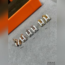 AA0021V из золота (белого цвета), точн