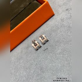 AA0021V из золота (телесный цвет), точ
