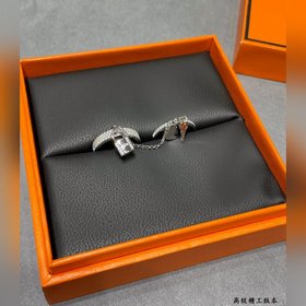 2019 г. Из 18-каратного золота (цепочк