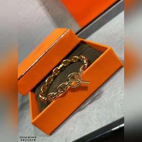 a906 Браслет Hermès с гладким «свиным 
