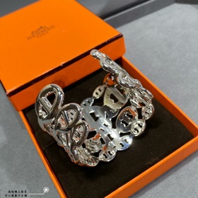 Артикул： 16.17 Браслет Hermès с открыт