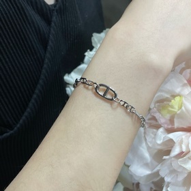 Браслет Hermès с крупными звеньями сви