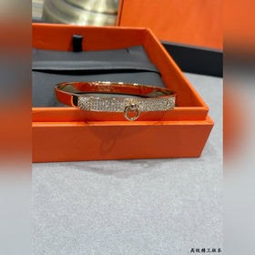 Браслет a771 от Hermès с заклепками по