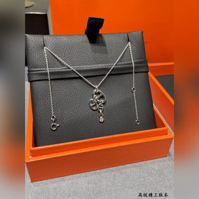 Ожерелье Hermès с гладким свиным носик