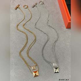 a023 Двухслойное ожерелье Hermès с зак