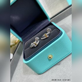 Сережки-гвоздики Tiffany в форме круга