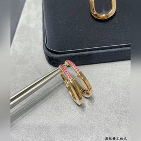 T931 из 18-каратного золота. Серьги Ti