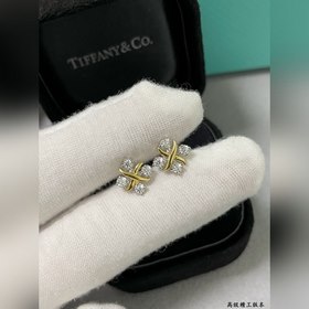 Сережки-гвоздики T928 в классическом с