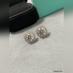 Сережки-гвоздики T937 Tiffany с больши
