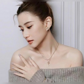 Сережки-гвоздики T914 Tiffany с полной