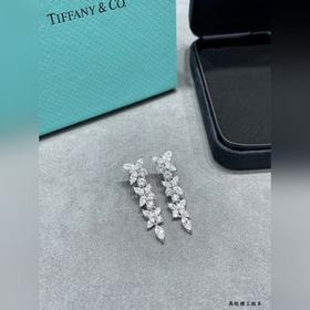 T925 — эта модель по цене 9 2 5. Серьг