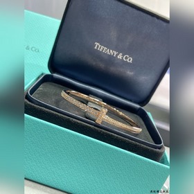 Браслет Tiffany T1 с полной инкрустаци