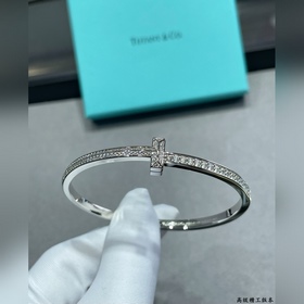 Браслет Tiffany T1 с полной инкрустаци