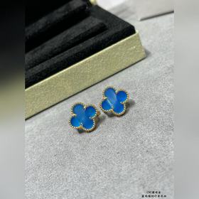 V0131 VCA — высококачественные серьги-