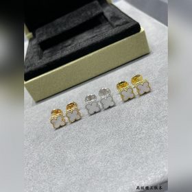 Миниатюрные серьги-гвоздики VCA из выс