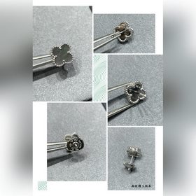 Сережки-гвоздики V114 VCA виде четырех