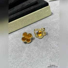 V122 VCA — серьги виде четырехлистного