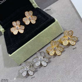 Серьги V115 VCA Cleef&Arpels с тре