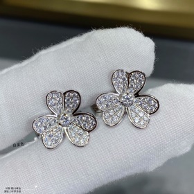 Серьги V115 VCA Cleef&Arpels с тре