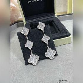 V112 VCA «Четырехлистный клевер» — рос