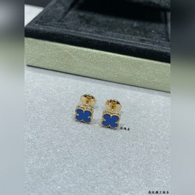 V114 VCA — миниатюрные серьги-гвоздики