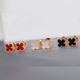 Сережки-гвоздики VCA Van Cleef & A