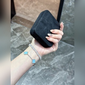 Из чистого серебра с толстым золотым п