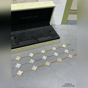 [V Gold White Mother-of-Pearl] Брасле