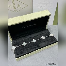 [V Gold White Mother-of-Pearl] Брасле
