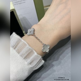 [V Gold] Браслет VCA из пятицветного