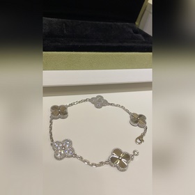 Сегодня поступила модель VV30 — брасле