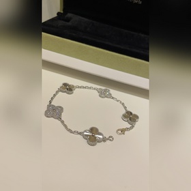 Сегодня поступила модель VV30 — брасле