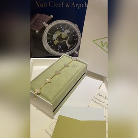 VCA： популярные моделиз коллекции «Пя