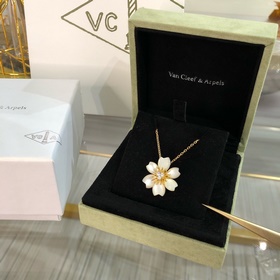 203624  [Ожерелье VCA rose «Рождеств