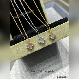 Мини-колье VCA из перламутра с изображ