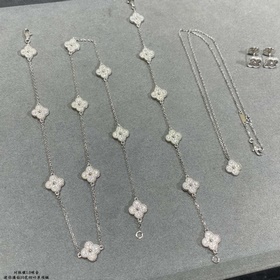 Оригинальная застежка V748CNC. Мини-ку
