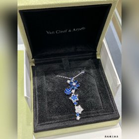 Ожерелье VCA синими бриллиантами виде